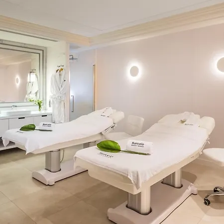 Barcelo Hills מלון